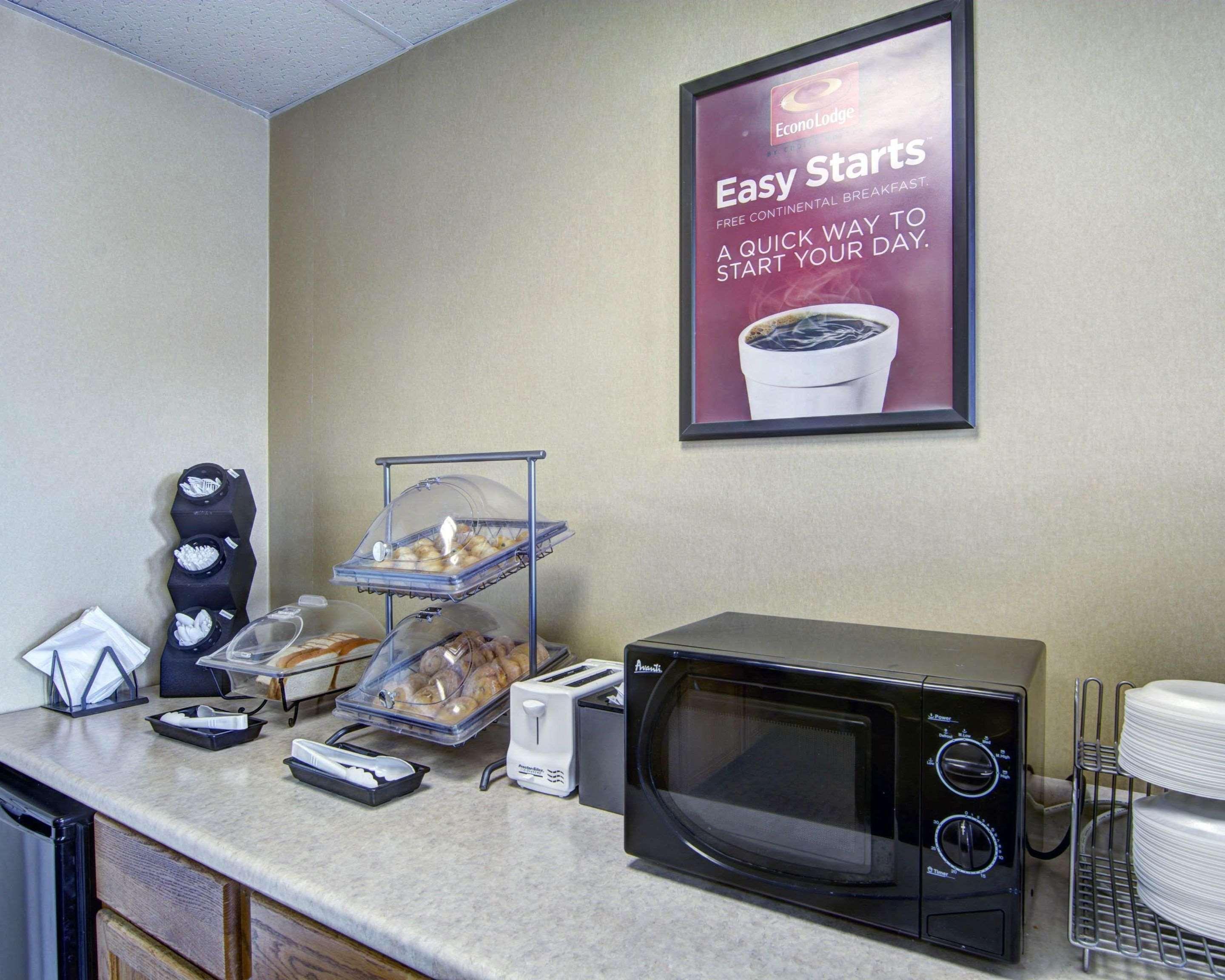 Econo Lodge Wytheville I-77 & I-81 Экстерьер фото