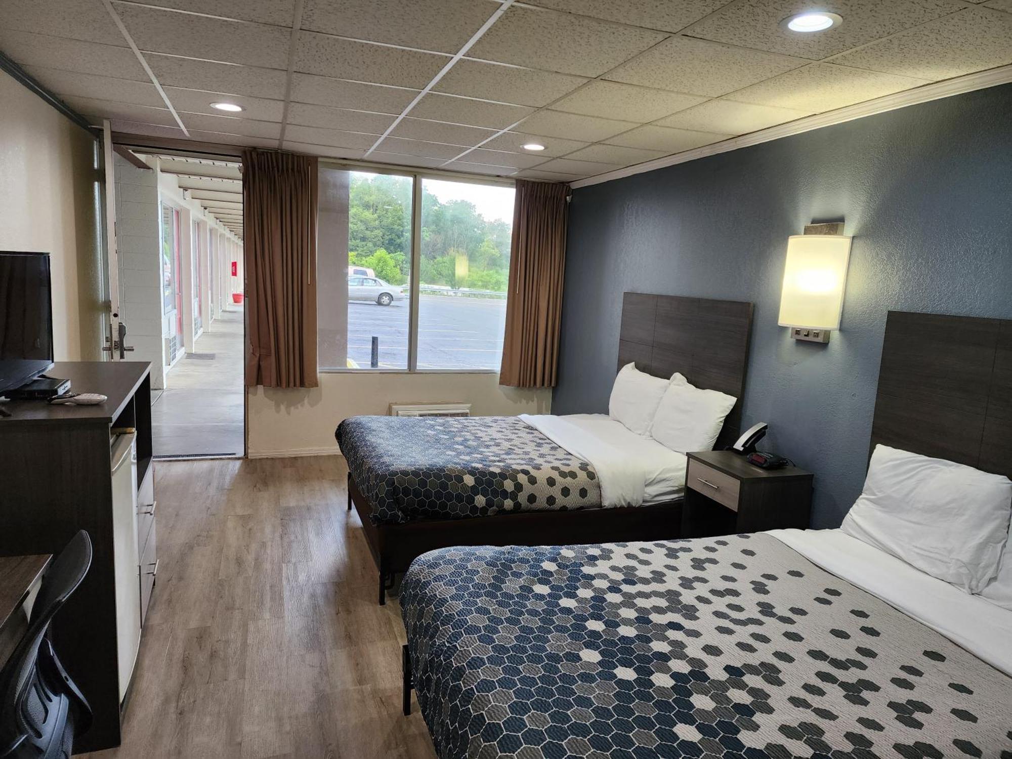 Econo Lodge Wytheville I-77 & I-81 Экстерьер фото